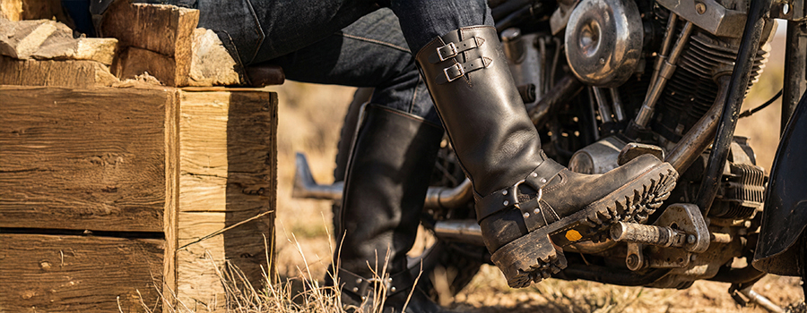 Wesco 16 Inch Harness Boot Feature Spring